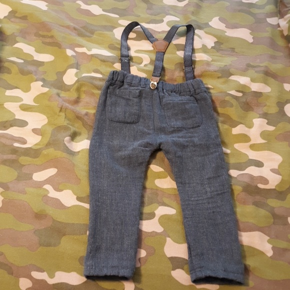 #656 NWOT Primark pants with suspenders Size: 12-18 Months - Picture 3 of 6